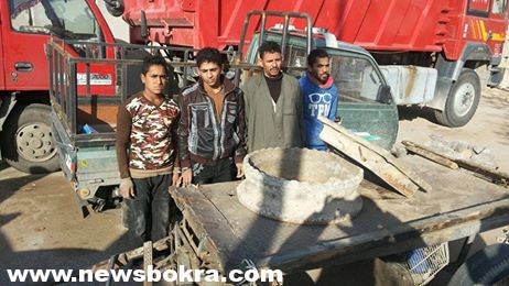 مباحث قسم شرطة العبور تضبط شكيل عصابي تخصص في سرقة أغطية بلوعات الصرف الصحي 1