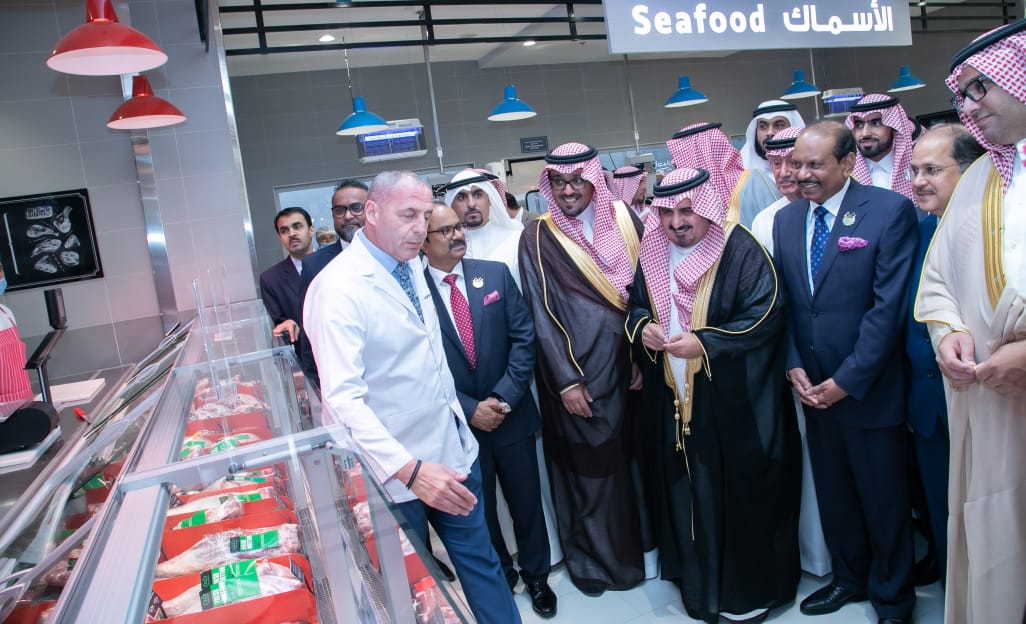 اللولو تفتتح هايبرماركت جديد في الرياض 5