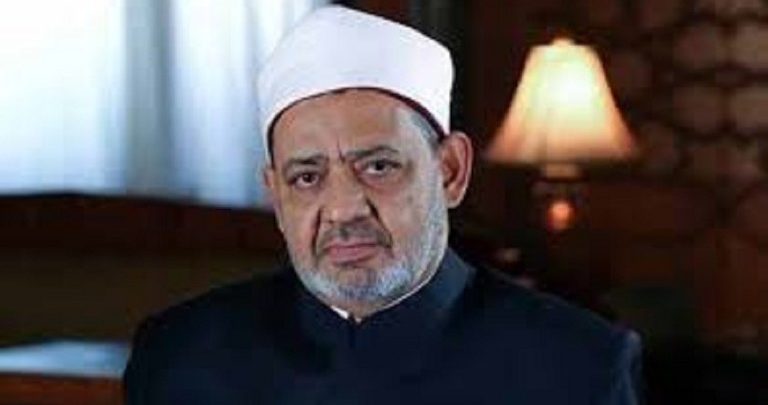 الطيب يعالج الطيب على نفقة الأزهر 1