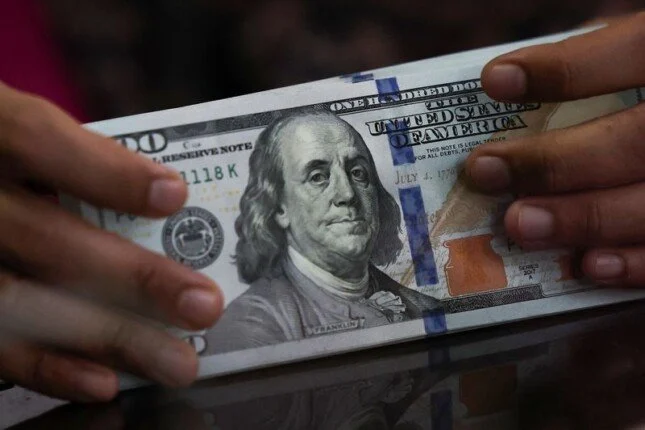سعر الدولار اليوم