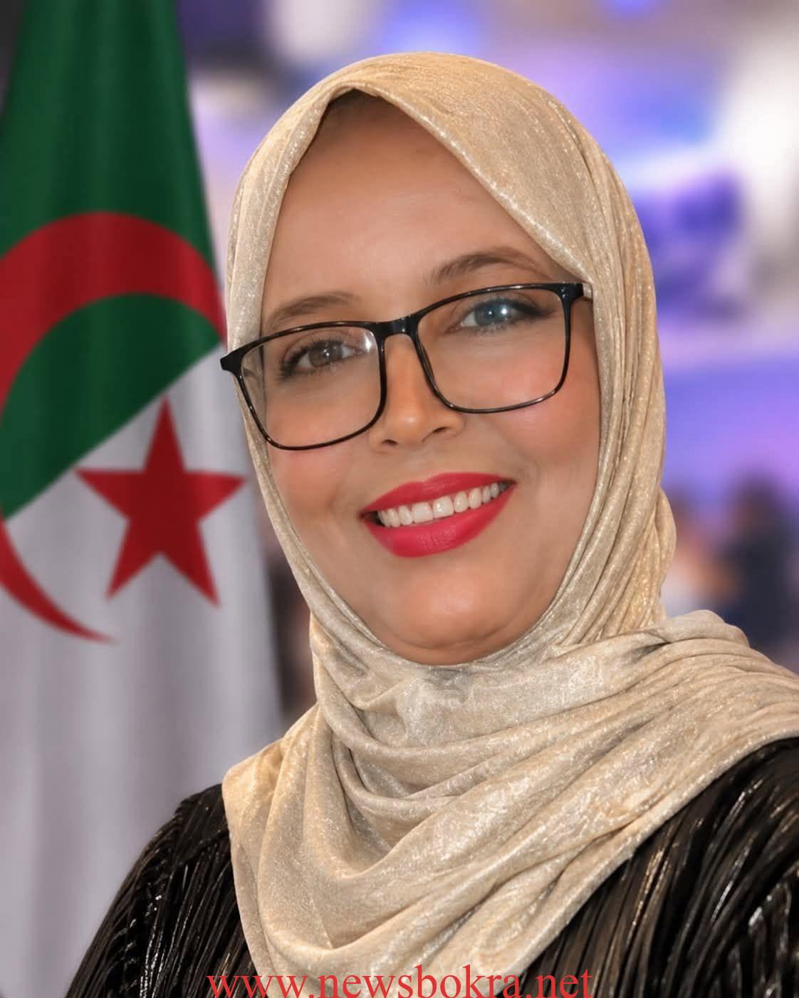 الشّاعرة الجزائرية زهرة بن عزوز تكتب: ادنُ قليلًا... 1 الشّاعرة الجزائرية زهرة بن عزوز تكتب: ادنُ قليلًا... 1